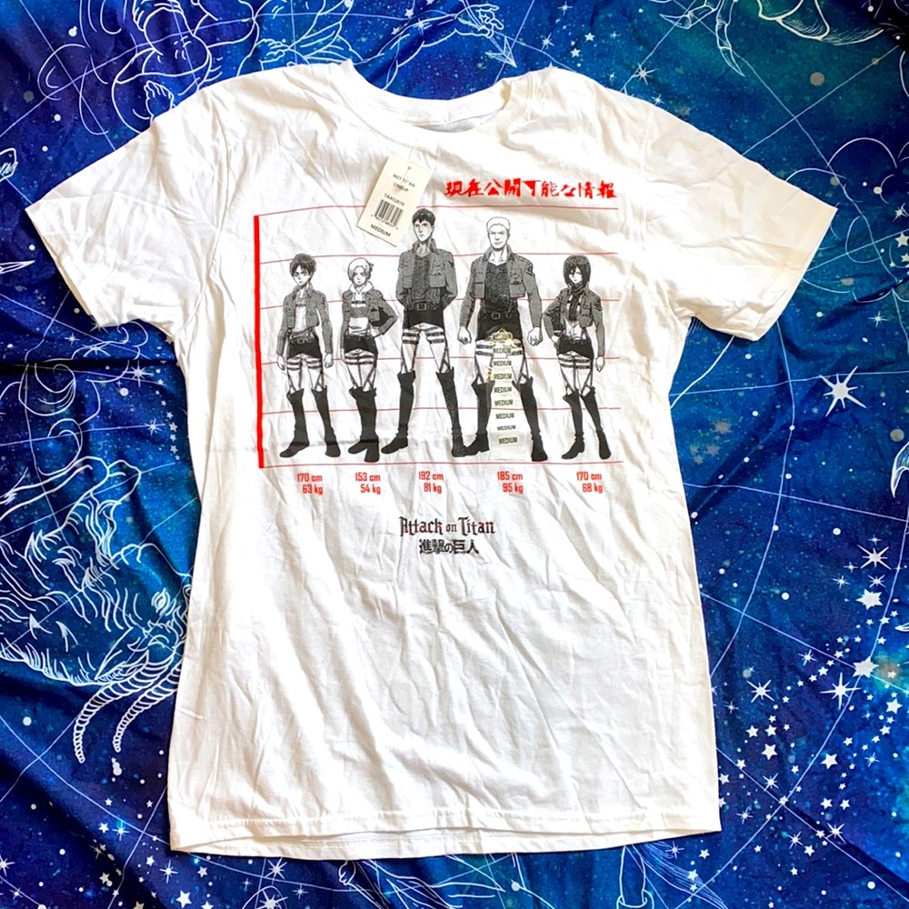 Attack on Titan T-shirt Medium